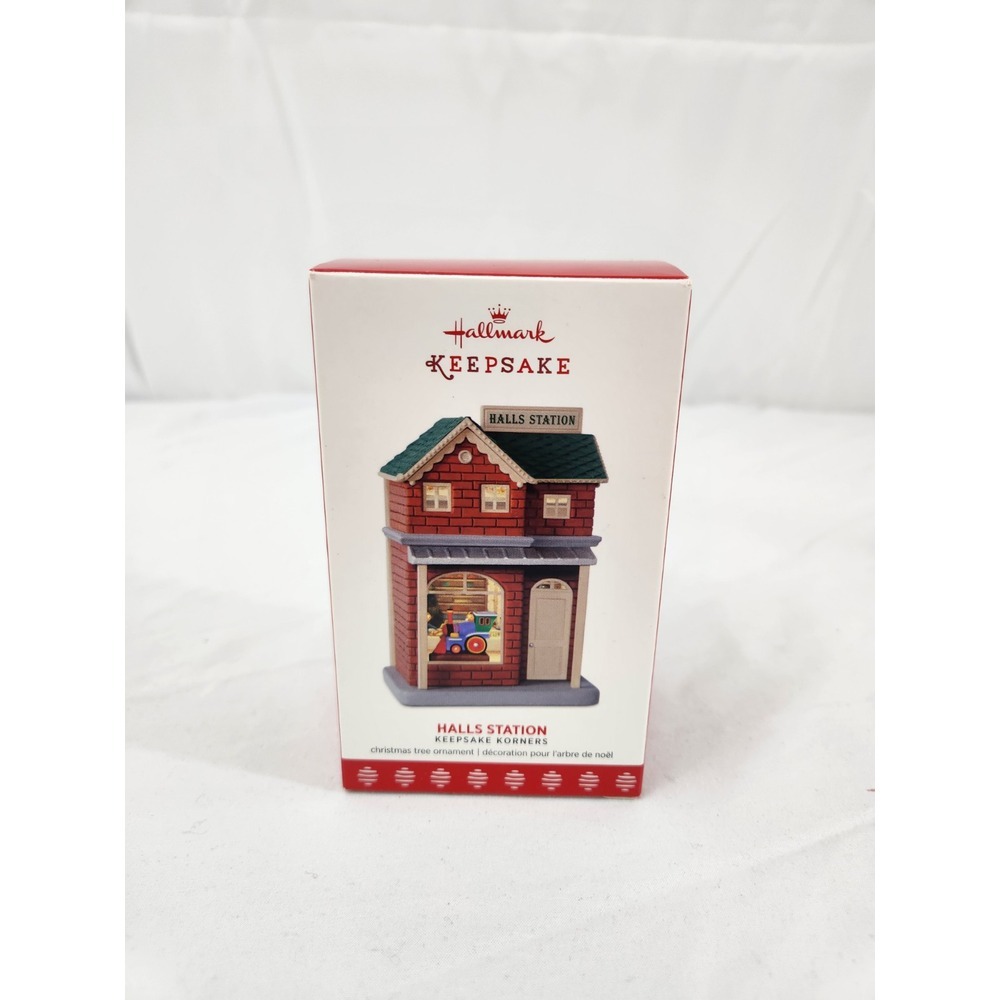 Hallmark Keepsake 2017 Halls Station Keepsake Korners Christmas Ornament Boxed